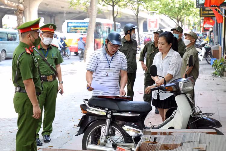 Phuong Ha Dinh ra quan lap lai trat tu do thi sau phan anh-Hinh-2