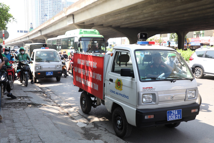 Phuong Ha Dinh ra quan lap lai trat tu do thi sau phan anh-Hinh-6