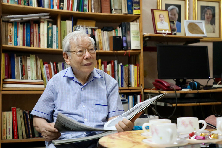 Nghe si nhiep anh Trinh Hai nho nhung ngay theo chan Bac