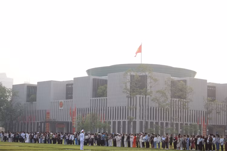 Xuc dong le chao co o Quang truong Ba Dinh nhan ky niem sinh nhat Bac-Hinh-3