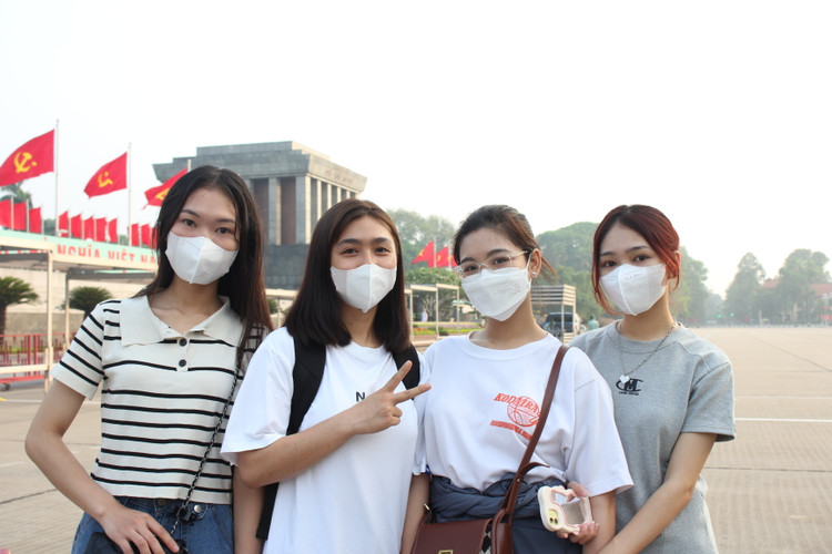 Xuc dong le chao co o Quang truong Ba Dinh nhan ky niem sinh nhat Bac-Hinh-7