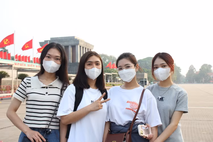 Xuc dong le chao co o Quang truong Ba Dinh nhan ky niem sinh nhat Bac-Hinh-7