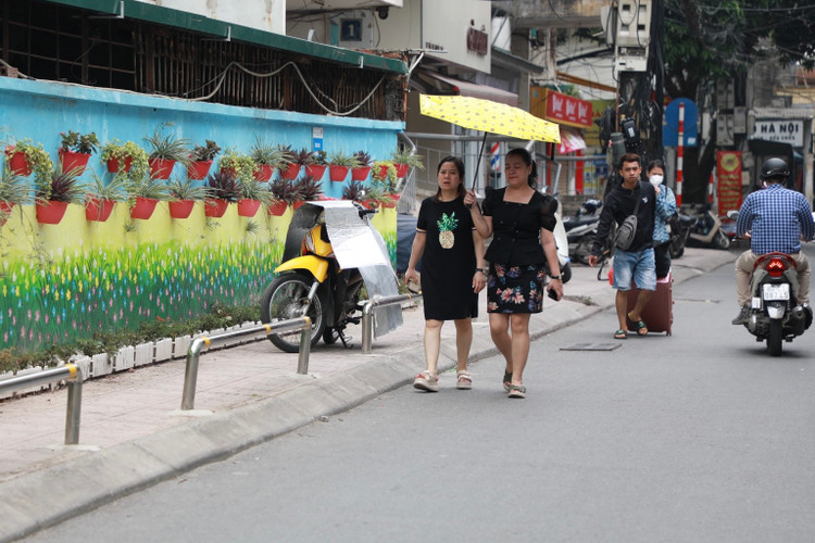 Muon kieu rao chan, bao ve via he o Ha Noi-Hinh-6