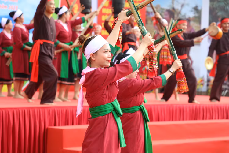 Quyen Chu tich nuoc Vo Thi Anh Xuan du “Ngay hoi Sac xuan tren moi mien To quoc“-Hinh-3