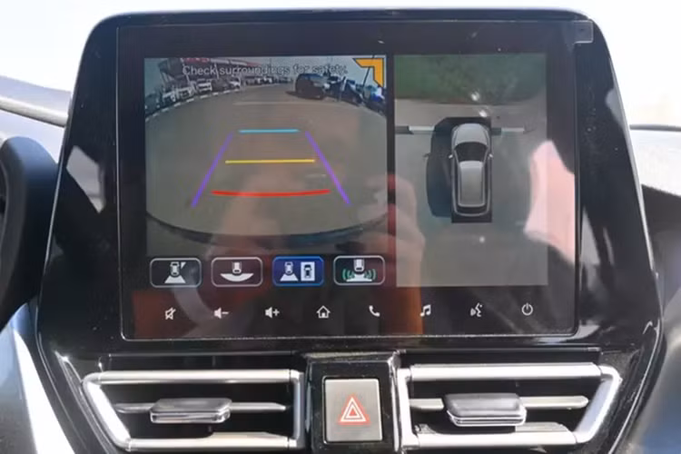 Suzuki Fronx ve Viet Nam co gi 