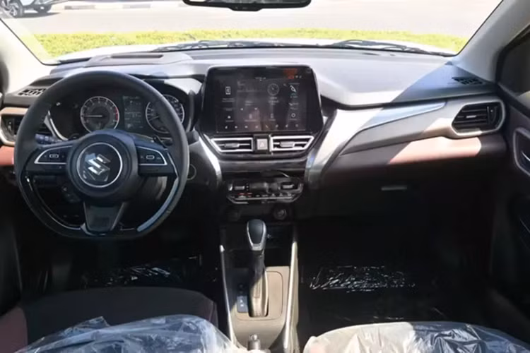 Suzuki Fronx ve Viet Nam co gi 