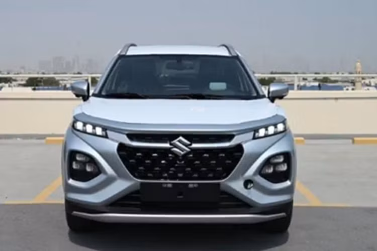 Suzuki Fronx ve Viet Nam co gi 