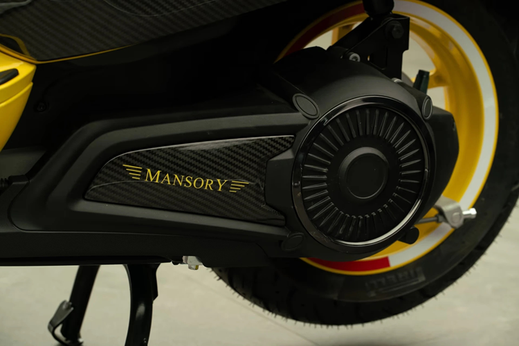 Vespa Primavera Elettrica hon 200 trieu do cuc dep tu Mansory-Hinh-9