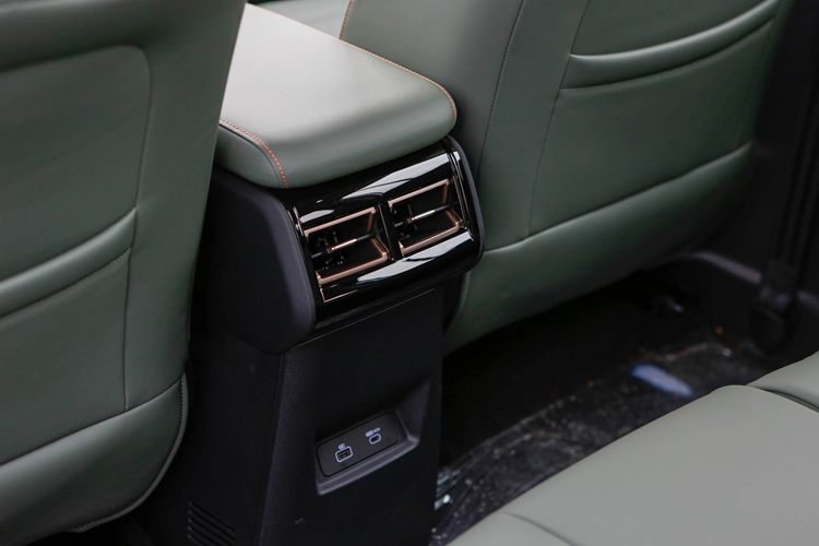 Can canh Jaecoo J6 EV tai Viet Nam, cho ngay mo ban-Hinh-9