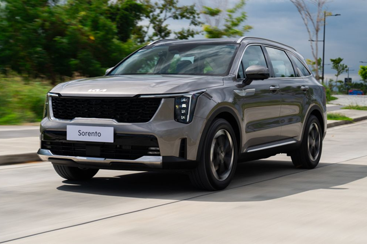 Kia Sorento 2025 sap ra mat Viet Nam, Hyundai SantaFe de chung-Hinh-3