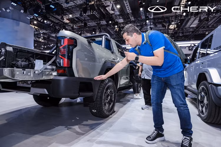 Chery trinh lang xe ban tai Himla, canh tranh Toyota Hilux-Hinh-8