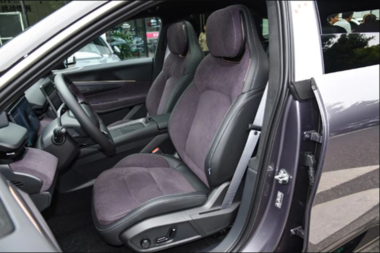 Lynk & Co 08 tu 1,5 ty ve Viet Nam, 