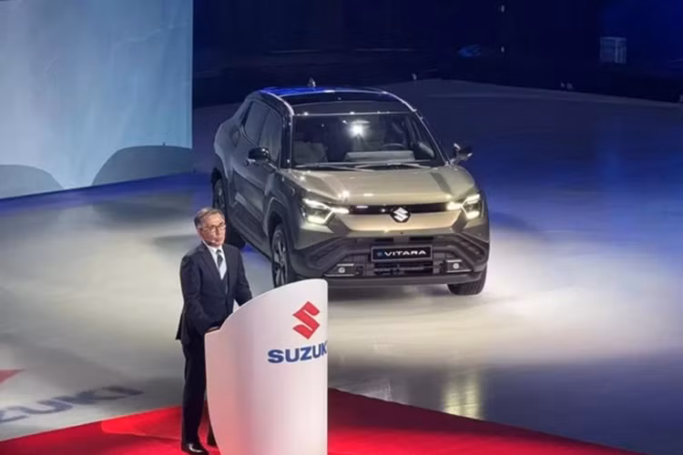 Suzuki e Vitara 2025 chi tu 602 trieu dong co ve Viet Nam?-Hinh-10