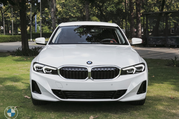 Chi tiet BMW 3 Series 2025 ve Viet Nam, tu 1,549 ty dong-Hinh-2