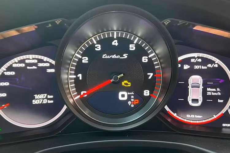 Porsche Panamera Turbo S cua 