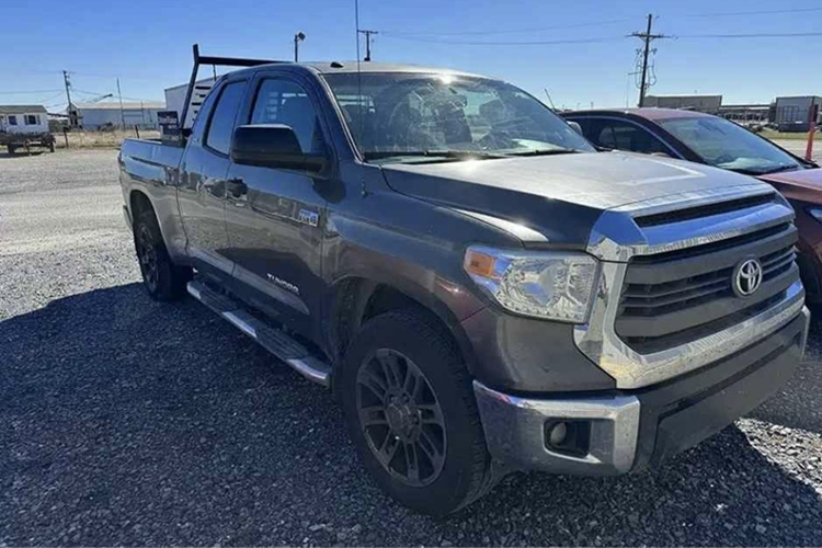 Toyota Tundra 2014 lan banh toi 1,6 trieu km, van su dung tot-Hinh-2