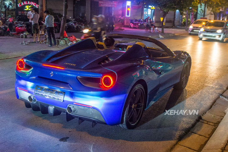 Tan thay bo doi Ferrari mui tran bac ty cua dai gia Ha Noi-Hinh-4