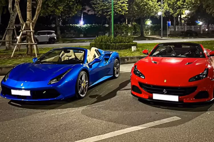 Tận thấy bộ đôi Ferrari mui trần bạc tỷ của đại gia Hà Nội Tan thay bo doi Ferrari mui tran bac ty cua dai gia Ha Noi