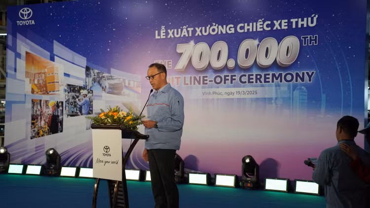 Toyota Viet Nam lap ky luc voi 700.000 chiec oto xuat xuong