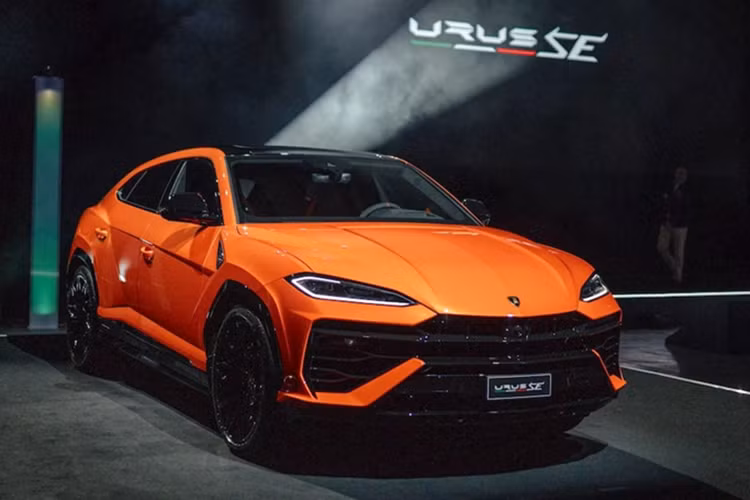 Cận cảnh siêu SUV Lamborghini Urus S bạc tỷ đầu tiên ở Đà Nẵng - Hình 7 Can canh sieu SUV Lamborghini Urus S bac ty dau tien o Da Nang-Hinh-7