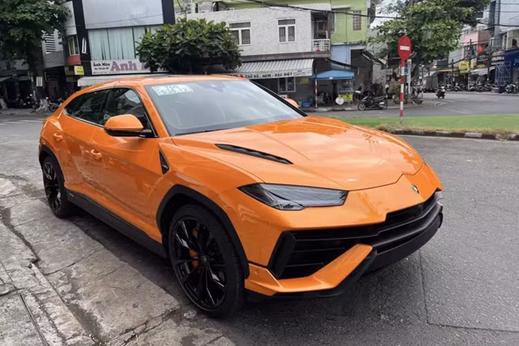 Cận cảnh siêu SUV Lamborghini Urus S bạc tỷ đầu tiên ở Đà Nẵng - Hình 2 Can canh sieu SUV Lamborghini Urus S bac ty dau tien o Da Nang-Hinh-2