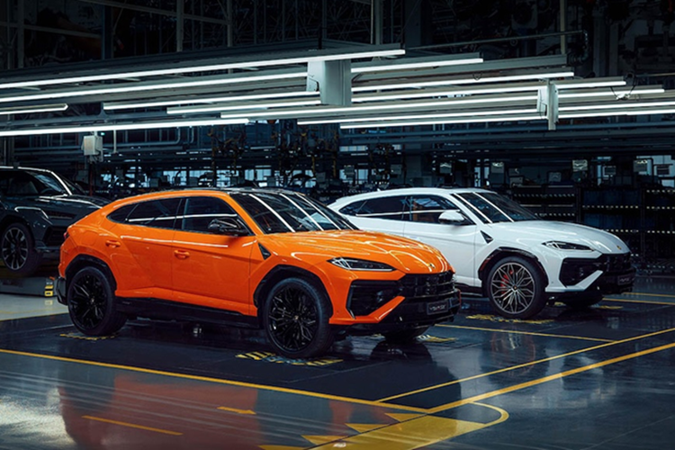 Can canh sieu SUV Lamborghini Urus S bac ty dau tien o Da Nang-Hinh-6