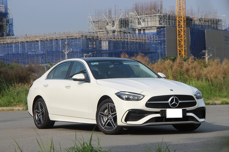 Mercedes-Benz Viet Nam nang cap C-Class 2025, tu 1,599 ty dong-Hinh-7