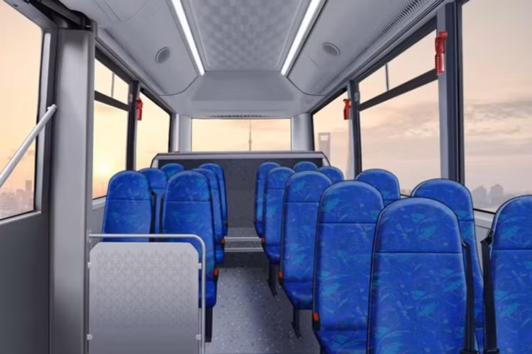 Tan thay xe buyt VinFast dien co nho va oto chuyen cho hoc sinh-Hinh-8