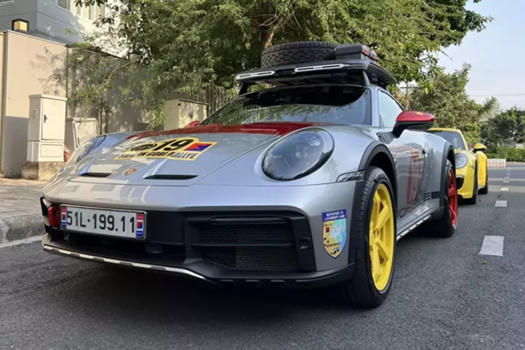 Porsche 911 Dakar cua dai gia Viet 