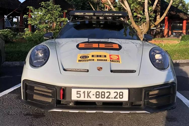 Porsche 911 Dakar cua dai gia Viet 