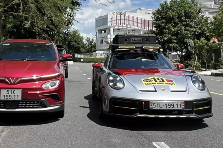 Porsche 911 Dakar cua dai gia Viet 