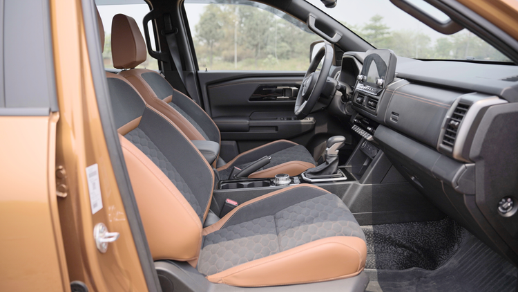 Danh gia Mitsubishi Triton the he moi - da dang nhu cau su dung-Hinh-6