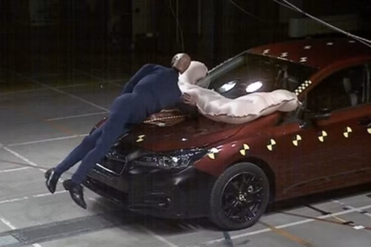 Subaru Forester 2025 tu 736 trieu, an toan hon voi tui khi ngoai-Hinh-11