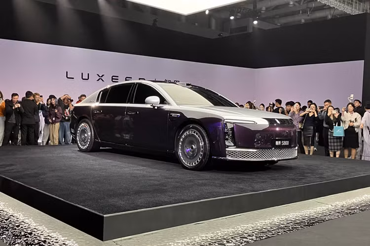 Huaweira mat sedan dien hang sang Maextro S800 tu 3,25 ty dong-Hinh-8