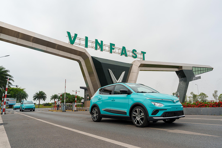 Cơn sốt xe điện VinFast Green trước ngày mở cọc - Hình 3 Con sot xe dien VinFast Green truoc ngay mo coc-Hinh-3
