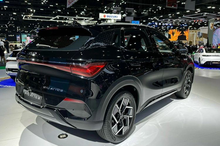 BYD Atto 3 2025 ra mắt toàn cầu, chỉ là bản nâng cấp nhẹ - Hình 7 BYD Atto 3 2025 ra mat toan cau, chi la ban nang cap nhe-Hinh-7