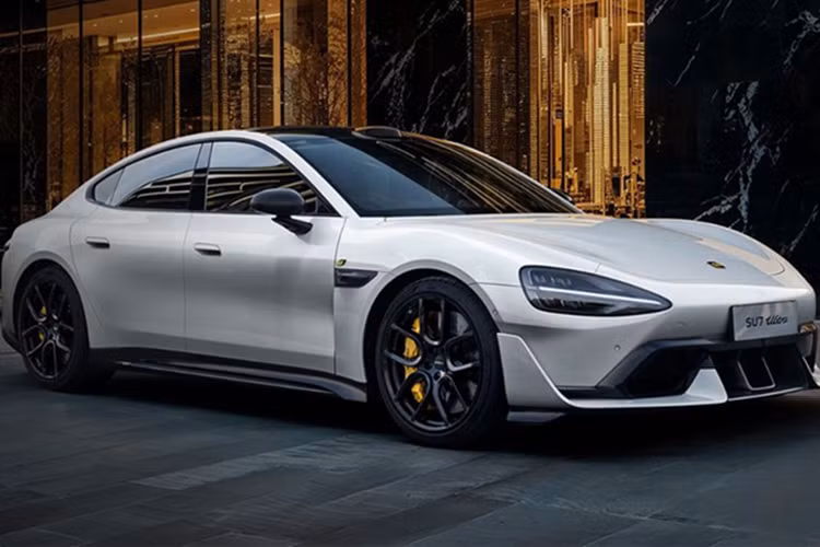 Xiaomi SU7 Ultra giam 920 trieu dong, 