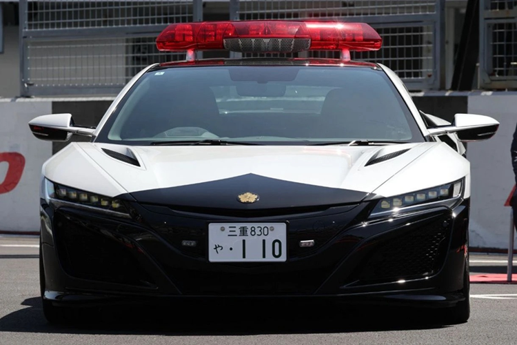 Tan thay Honda NSX hon 4,5 ty 