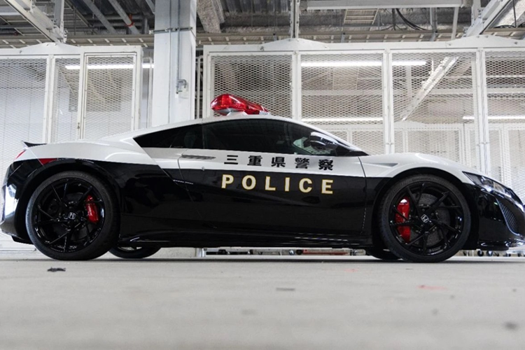 Tan thay Honda NSX hon 4,5 ty 