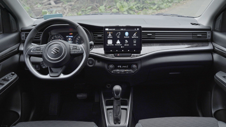 Suzuki XL7 Hybrid tu 599 trieu, xe 7 cho ly tuong cho gia dinh?-Hinh-7