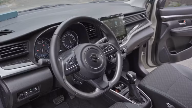 Suzuki XL7 Hybrid tu 599 trieu, xe 7 cho ly tuong cho gia dinh?-Hinh-11