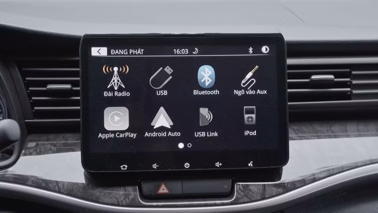 Suzuki XL7 Hybrid tu 599 trieu, xe 7 cho ly tuong cho gia dinh?-Hinh-10