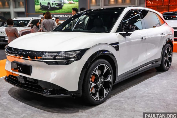 Zeekr 7X - SUV điện sạc siêu nhanh từ 812 triệu sắp về Việt Nam? Zeekr 7X - SUV dien sac sieu nhanh tu 812 trieu sap ve Viet Nam?