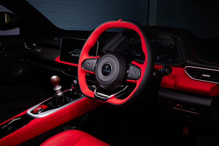 Lotus Emira Clark Edition tu 3.79 ty dong, tri an Jim Clark-Hinh-9