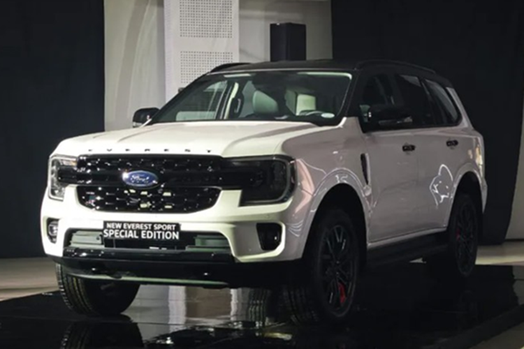 Ford ra mat Everest va Ranger Sport Special Edition tu 715 trieu dong-Hinh-7