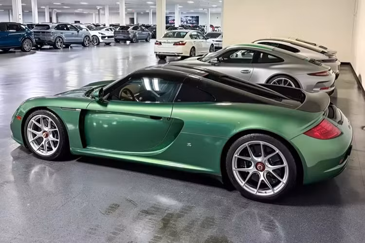 Carrera GT la chiec Porsche Dang Le Nguyen Vu thich nhat-Hinh-4