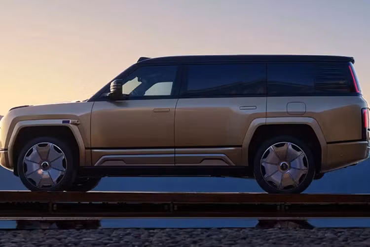 Yangwang U8L - SUV dien hang sang cua BYD voi 7 cho ngoi-Hinh-2