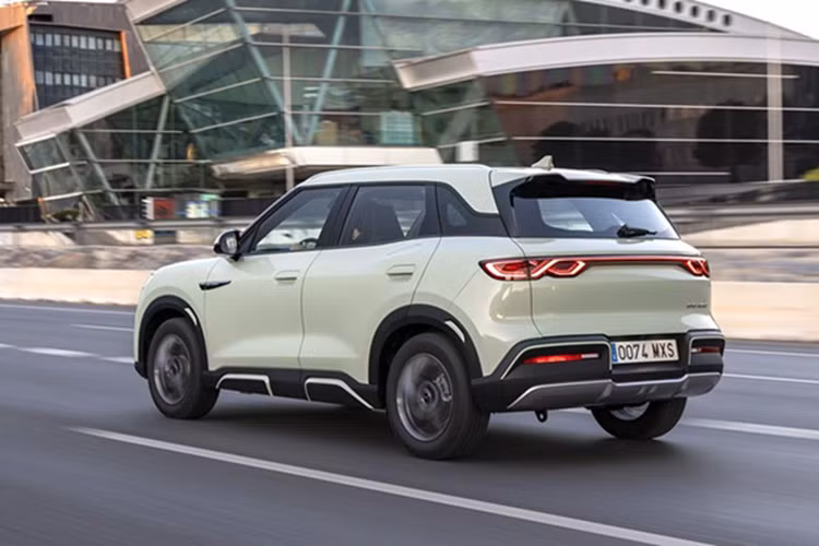 BYD Atto 2 2025 "giá mềm" ra mắt, lăn bánh 312 km/sạc - Hình 7 BYD Atto 2 2025