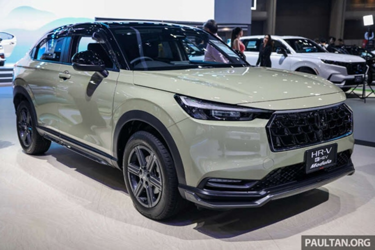 Honda HR-V 2025 ruc rich ra mat Viet Nam, khoang 700 trieu dong