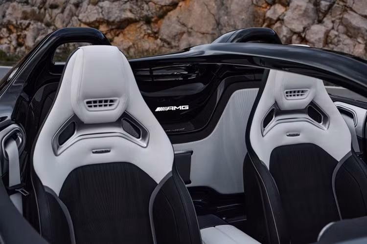 Ngam sieu pham Mercedes-AMG PureSpeed gioi han 250 chiec-Hinh-8